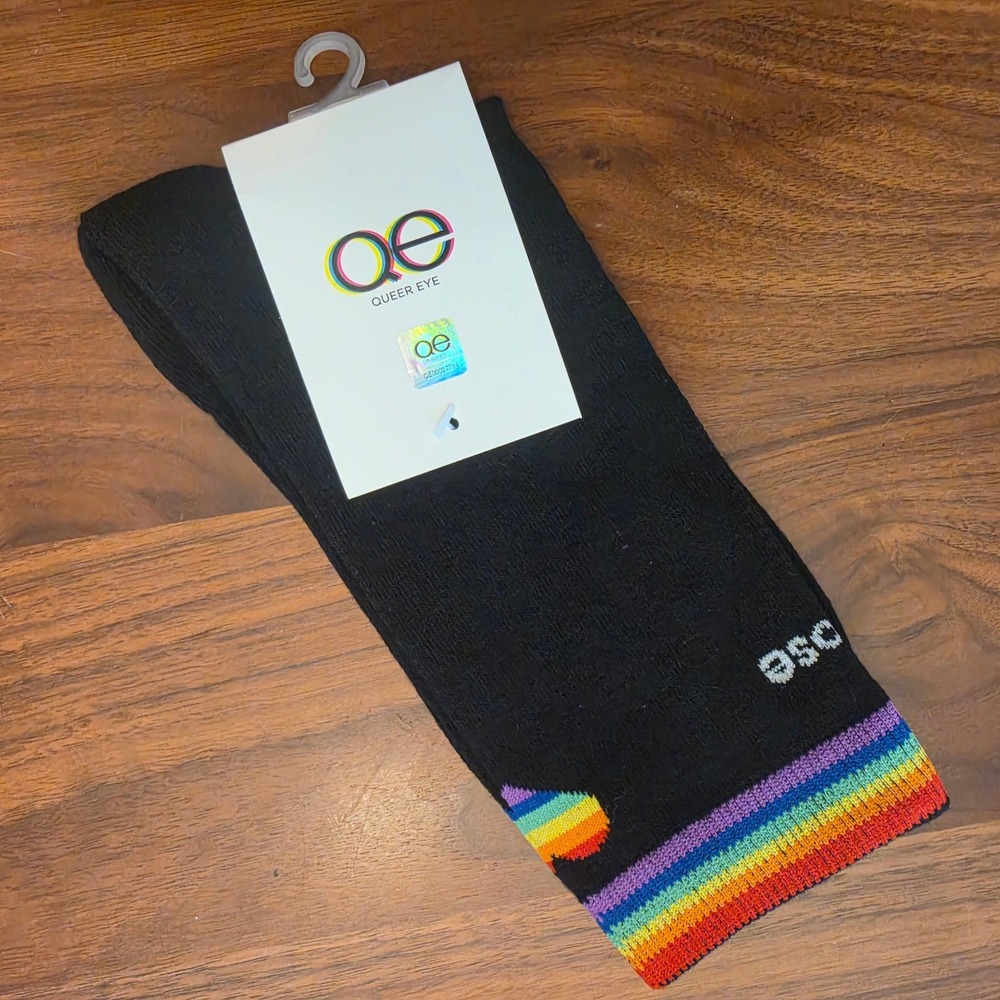 Queer Eye Choose Kindness Rainbow Pride Crew Socks‎ One Size Black Hearts New